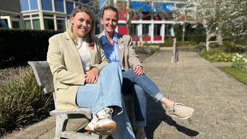 Verpleegkundigen in een hospice zijn als verloskundigen, maar dan aan het sterfbed – Streekomroep West-Friesland